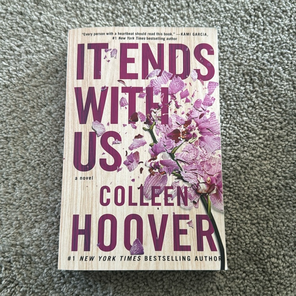 It Ends With Us by Colleen Hoover book
